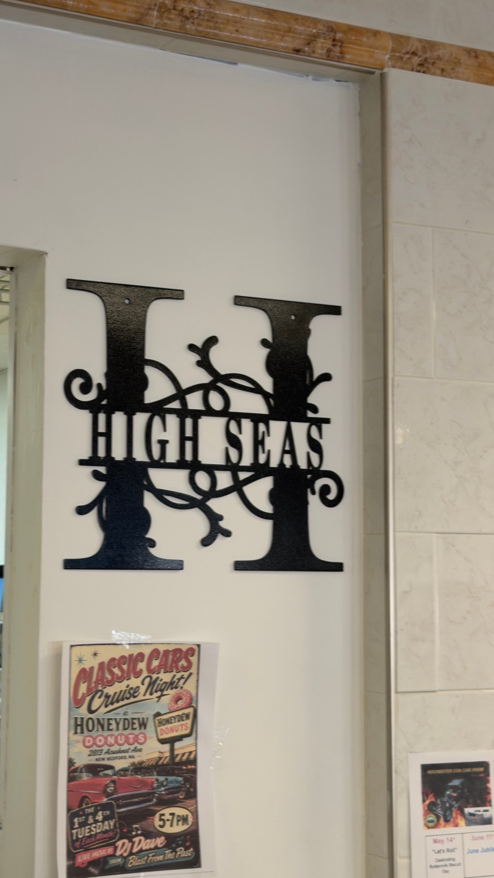 High Seas sign